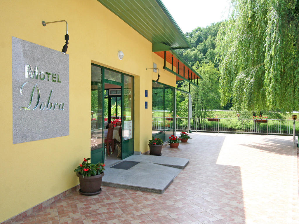 Motel Dobra Duga Resa Esterno foto
