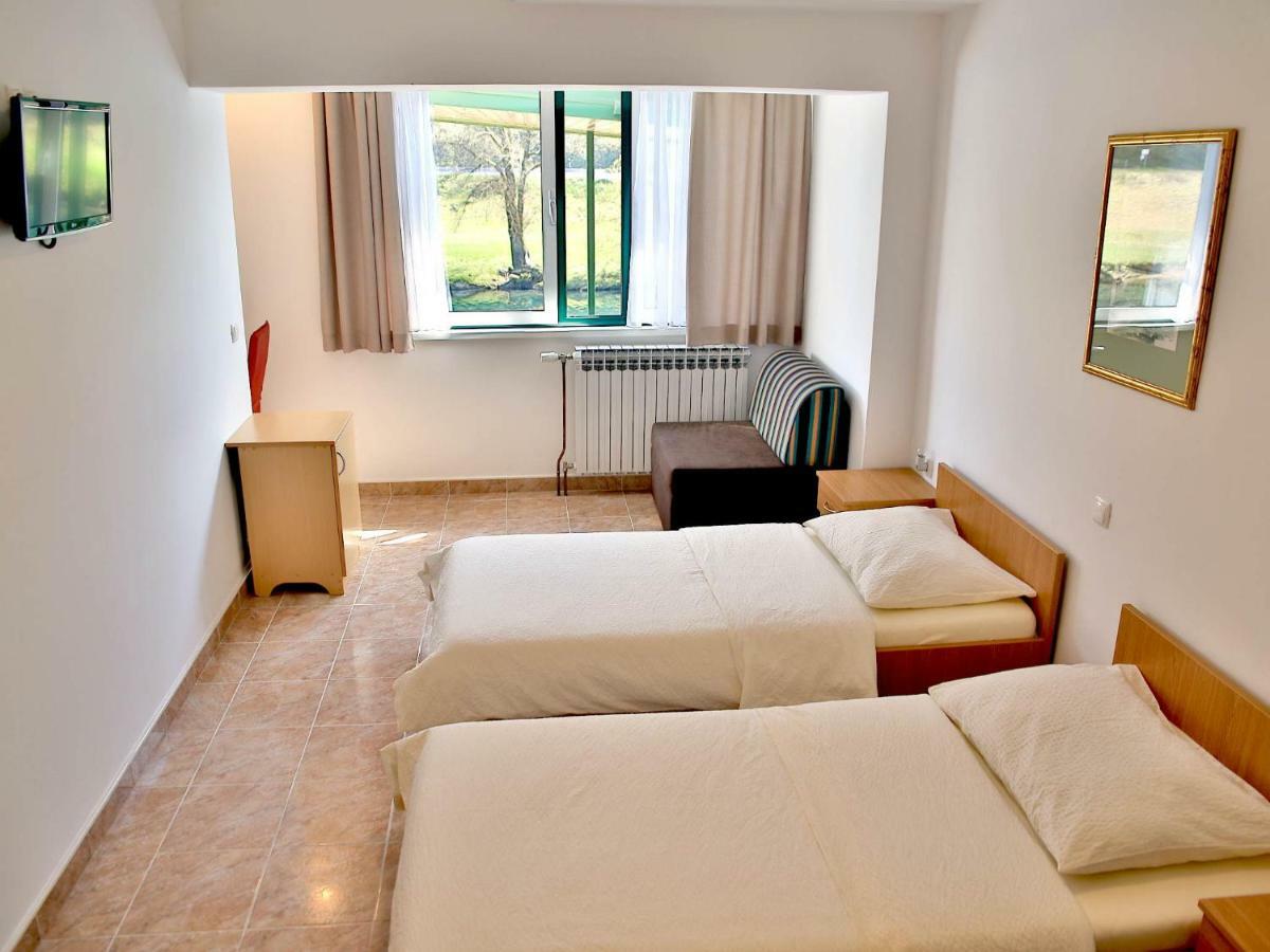 Motel Dobra Duga Resa Esterno foto
