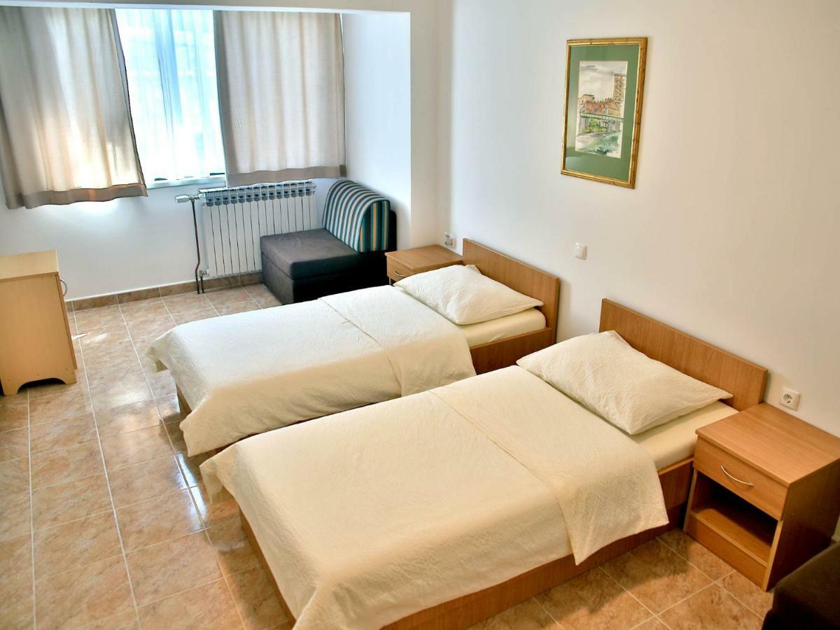 Motel Dobra Duga Resa Esterno foto
